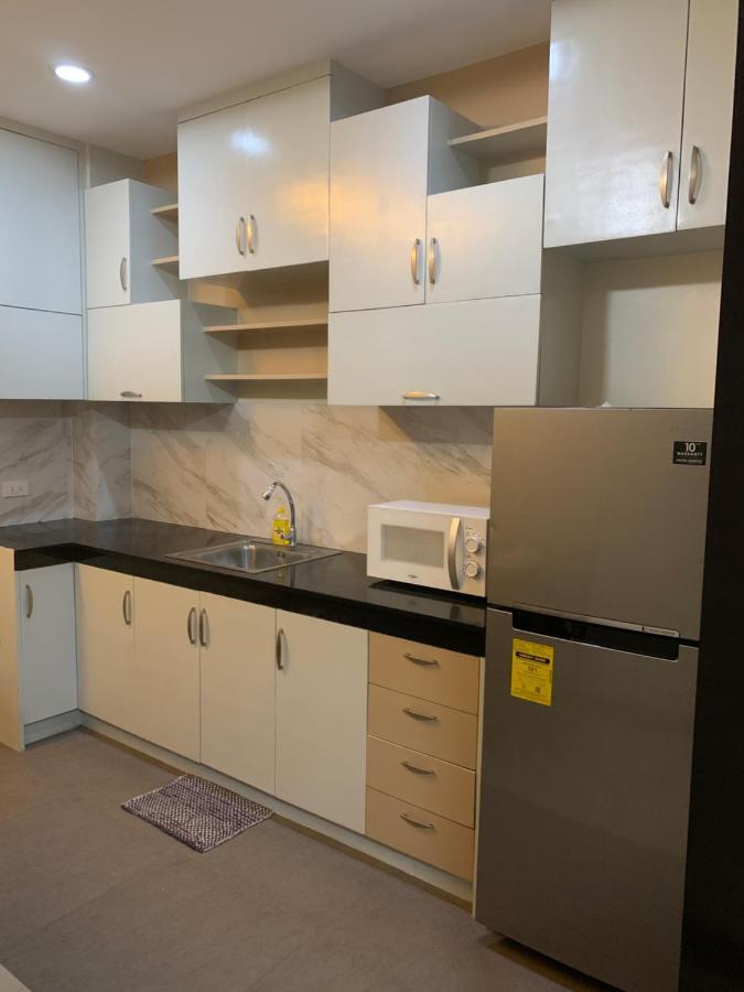 Sajo Plaza & Residences Илоило Экстерьер фото