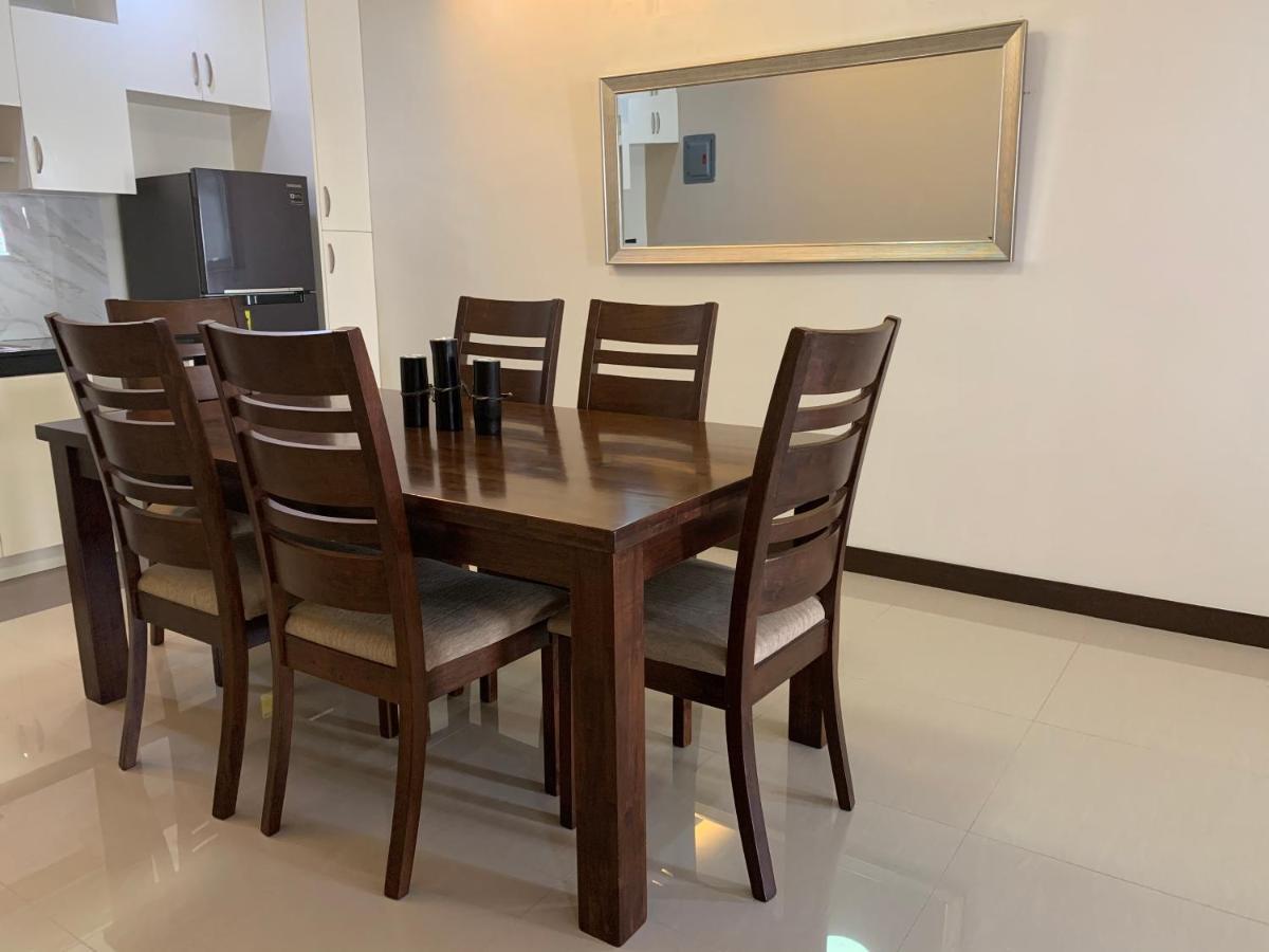 Sajo Plaza & Residences Илоило Экстерьер фото